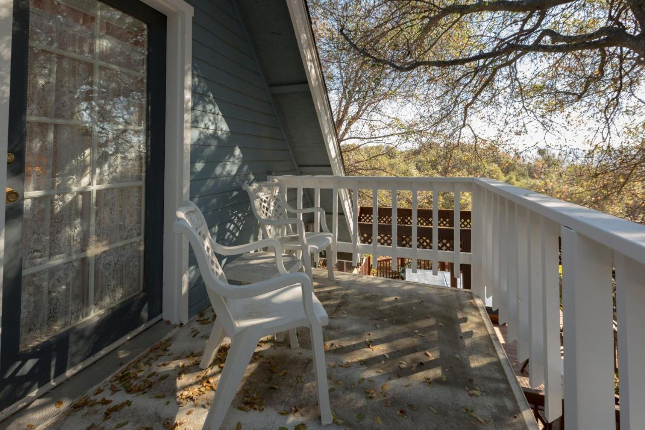 Apple Blossom Inn Yosemite Авани Экстерьер фото